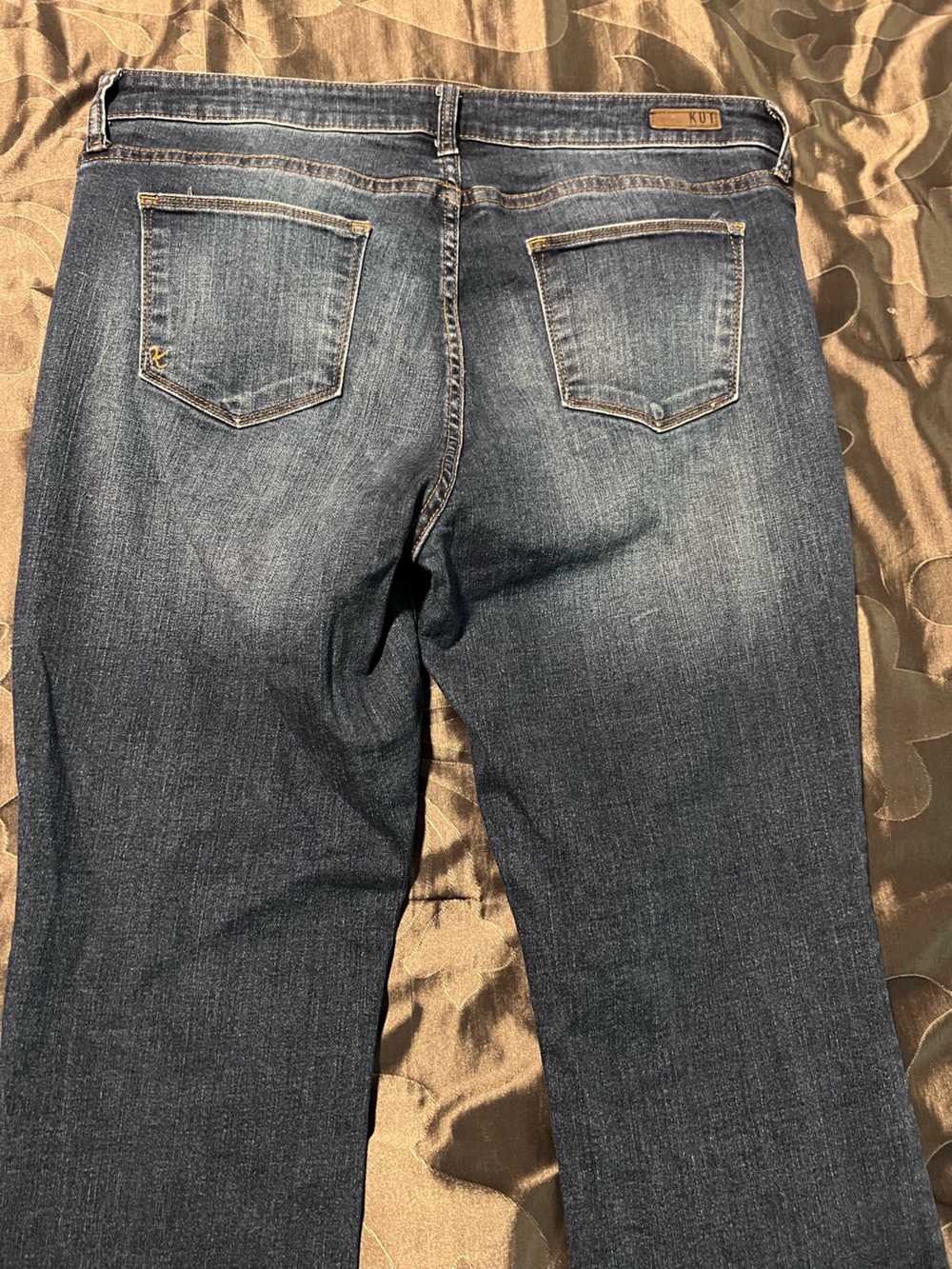 Kut from the Kloth Women's Mid Rise Bootcut Jeans Stretch Medium Blue Wash 14 P - Picture 8 of 13